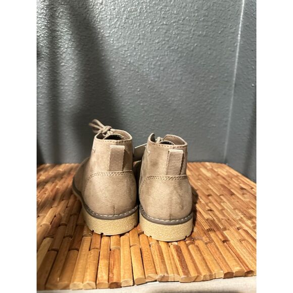 NEW Cat & Jack Hadrian Chukka Lace Up Boy Booties Size 13 - Picture 2 of 10